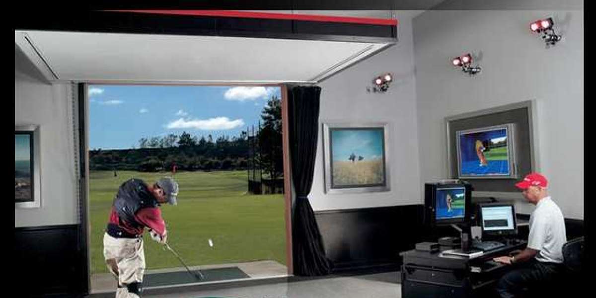 Wearing Golf Shoes in a Golf Simulator: Advantage and disadvantage