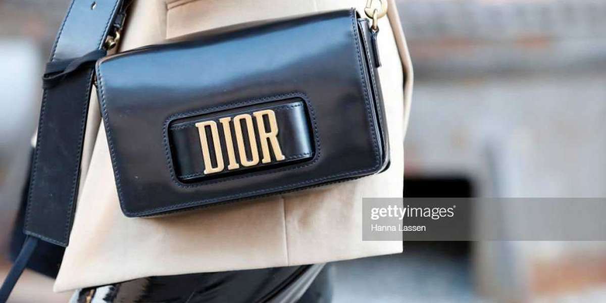 how to know dior bag march